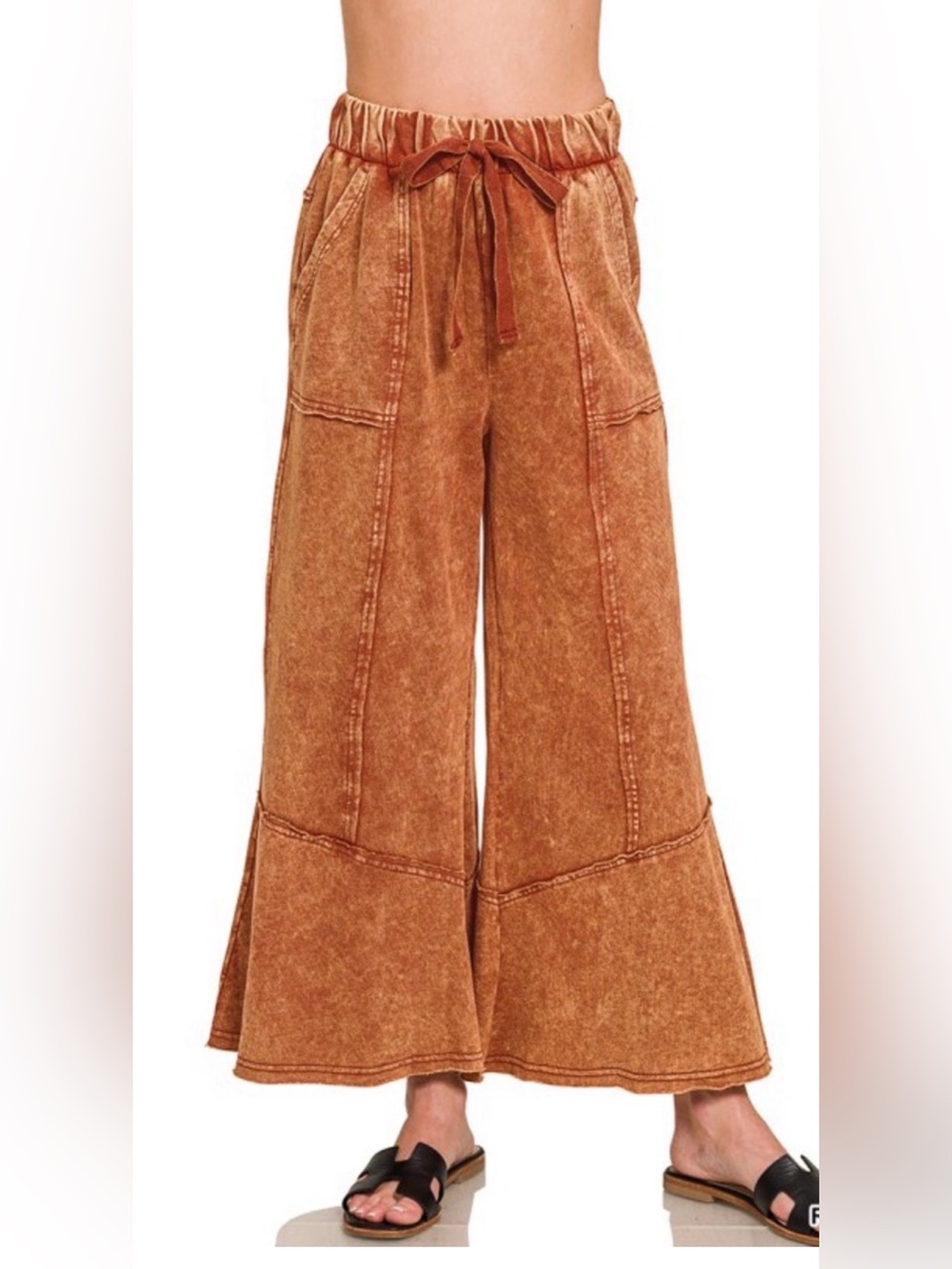 Zenana Outfitters Rust Mineral washed flare Leg pants with Drawstring NWOT